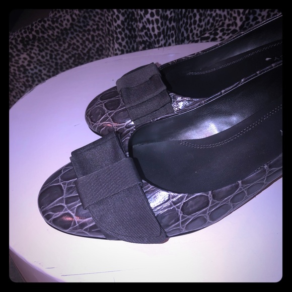 Ellen Tracy New Croc Design Leather Shoes - Picture 2 of 12